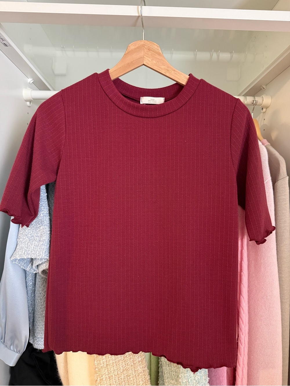 Ribbed Short Sleeve Top in Wine Red